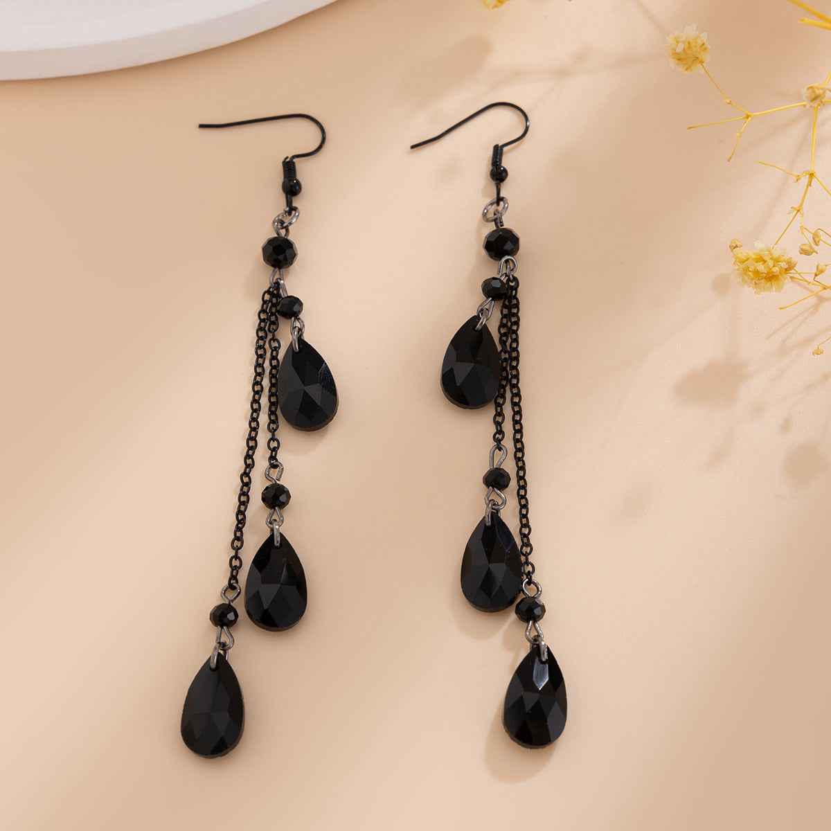 Fashionable Tassel Crystal Pendant Earrings - Halloween Dance Diamond Blood Drop Earrings for Women-Casual Fashion - The Artisan's Wardrobe